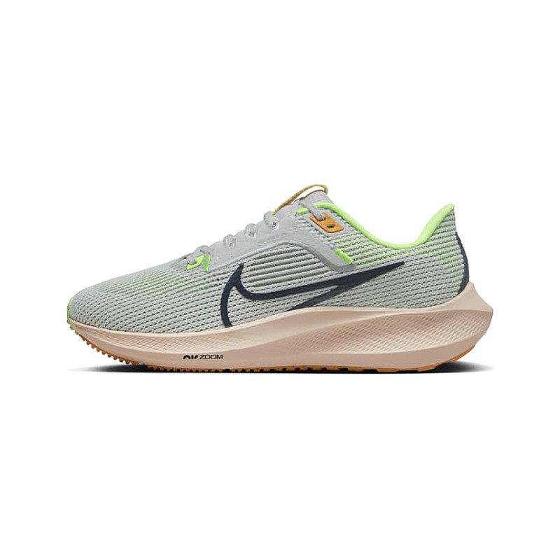 Nike Air Zoom Pegasus 40 Photon Dust Mandarin S Size 10 DV3854-006