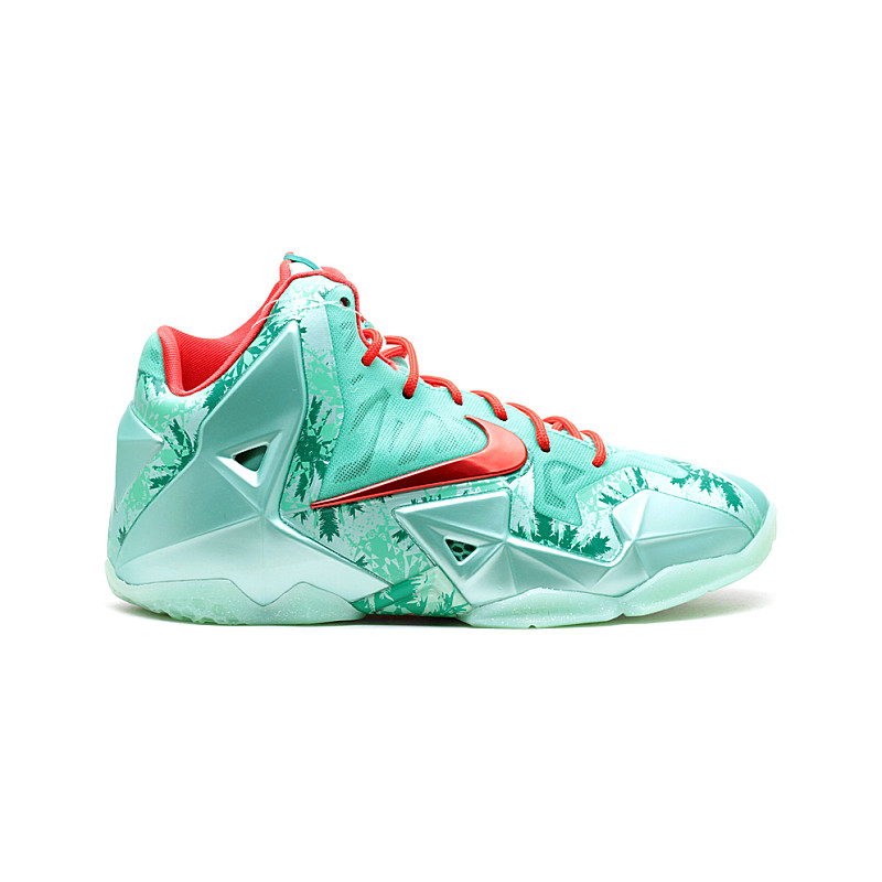 Nike Lebron 11 Christmas S Size 4 621712-301