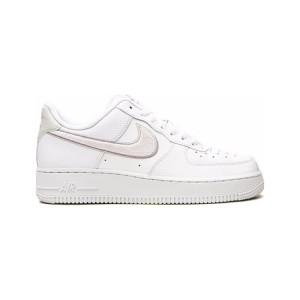 Nike Air Force 1 07 Essential Chenille Swoosh DN5056-100