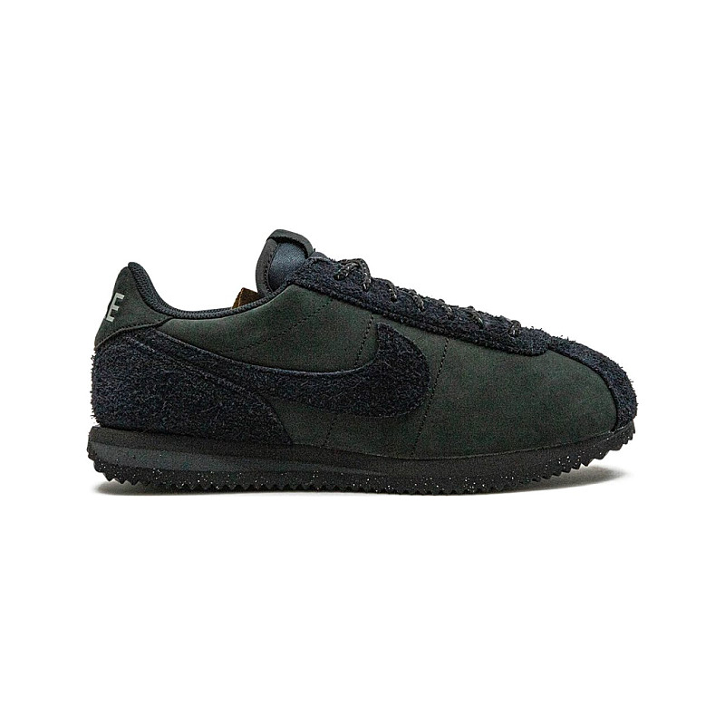 Nike Cortez Great Outdoors Triple S FJ5465-010 vanuit 60,49 €