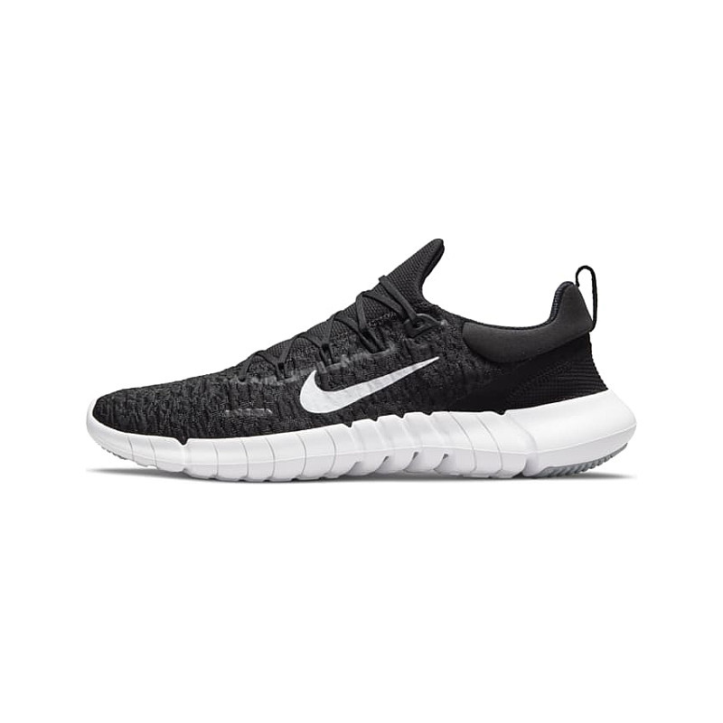 Black running nikes on sale