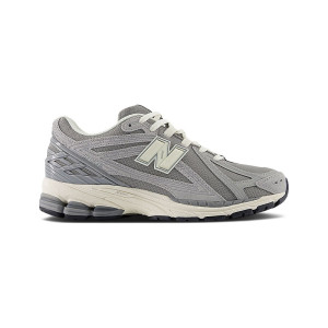 レア
RSライトニングマックィーン New Balance 1906A Raincloud Drift S Size 4 5 U1906AC から