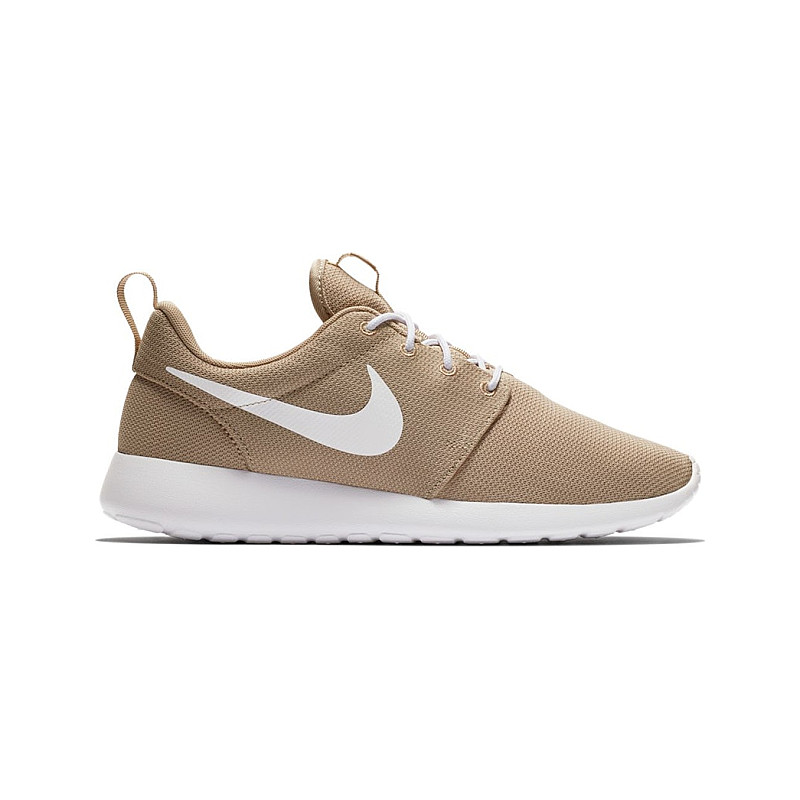 Nike roshe beige best sale