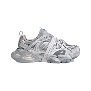 adidas XLG Runner Deluxe JR9631 から 196,00 €