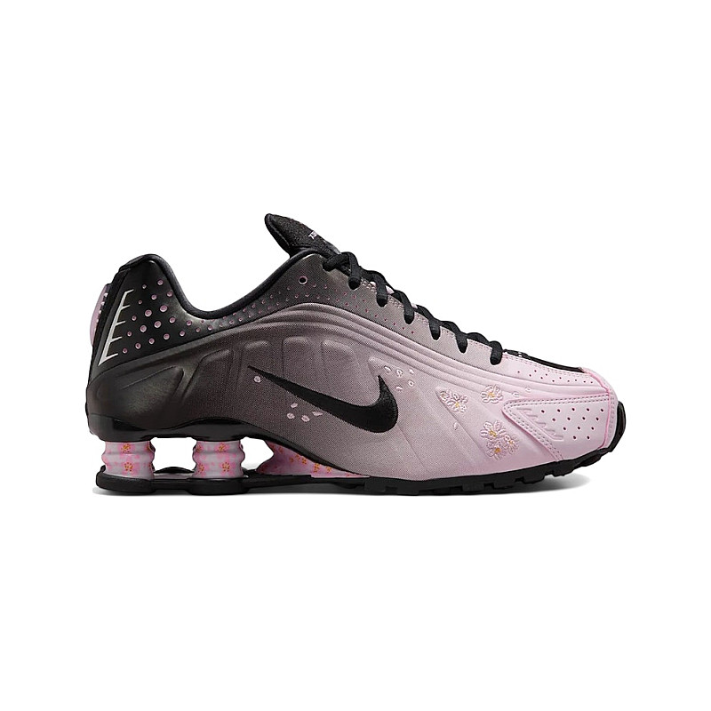靴 NIKE SHOX R4 NIKE公式】ナイキ ショックス R4 メンズシューズ.オンライン