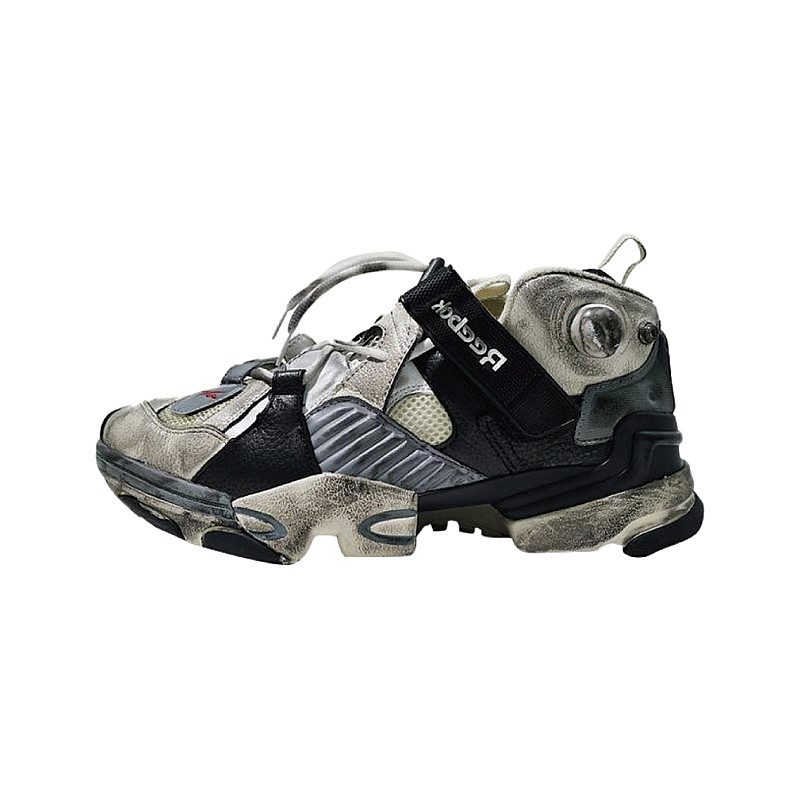 Reebok Genetically Modified Pump X Vetements CN2705 から