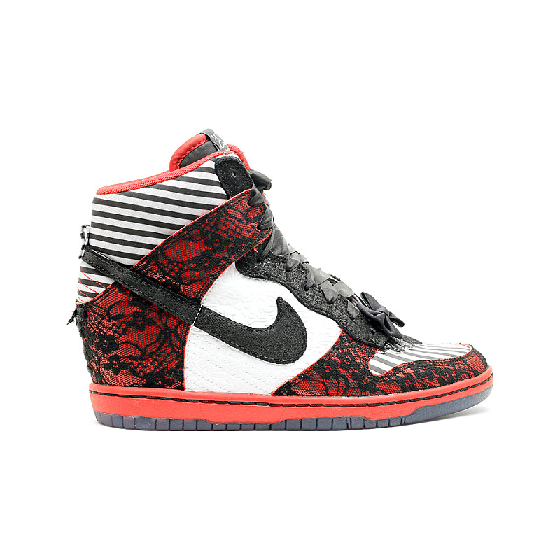 nike dunk sky hi size 6