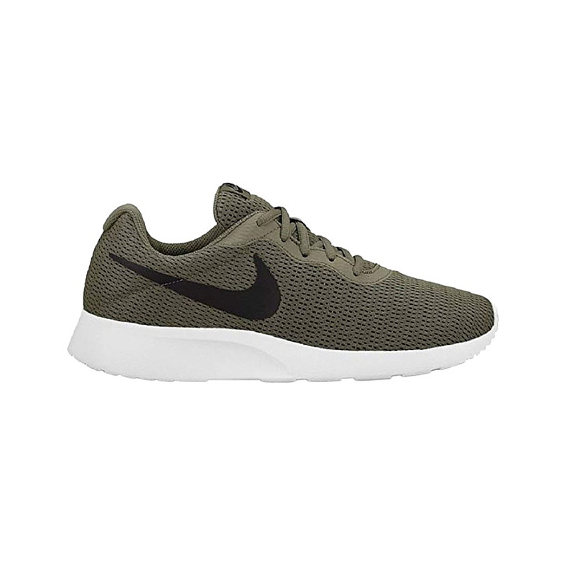 nike tanjun 812654