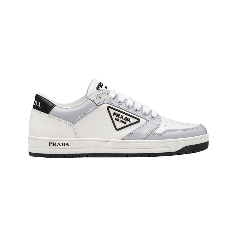 ＊s＊　　　　PRADA 靴 Prada District Leather S Size 2 1E790M-3LJ6-F0A4C から 950,00 €