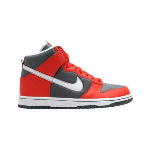Nike Dunk S Size 9 309432-812
