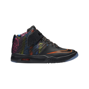 Nike Air Akronite S Size 4 819832-008