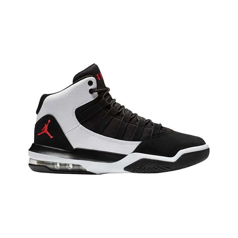 jordan max aura black and white size 5