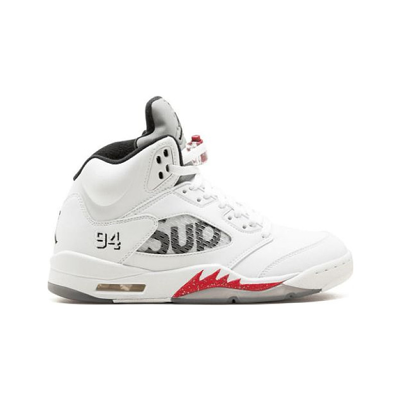Jordan Retro Supreme 824371-101 from 768,00 €