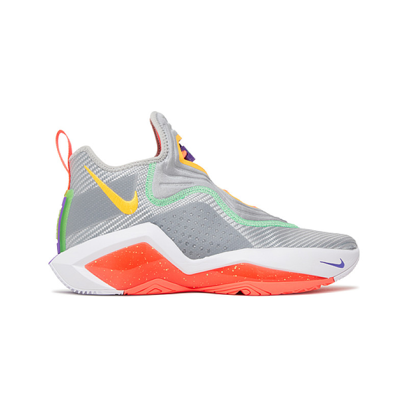 Nike Lebron Soldier 14 Hare CK6024-001