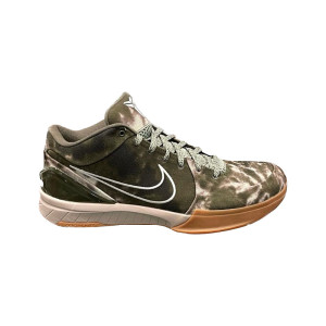 Kobe 4 Protro Undefeated Tie Dye Friends And Family