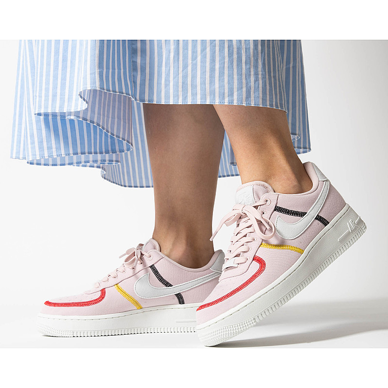 Nike Air Force 1 07 LX CK6572-600