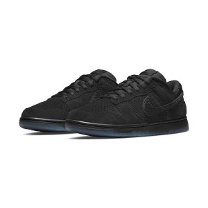 Nike Dunk SP Undefeated 5 On It 1