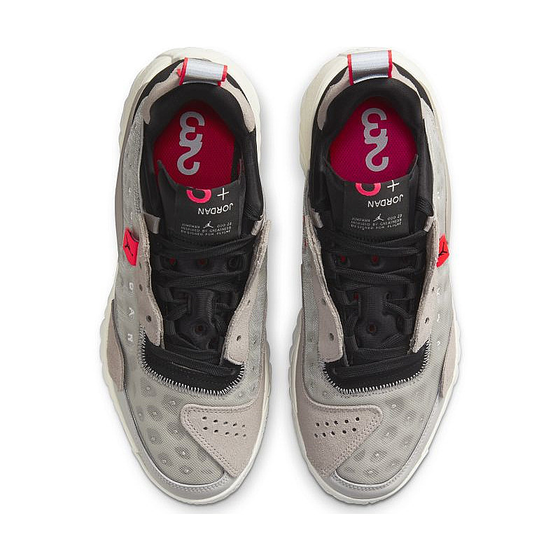 Jordan Delta 2 CV8121-005