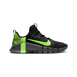 Nike tech trainer russell best sale wilson shoes