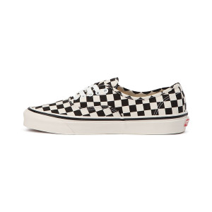 Vans Authentic 44 DX VN0A38ENOAK desde 44,95 €