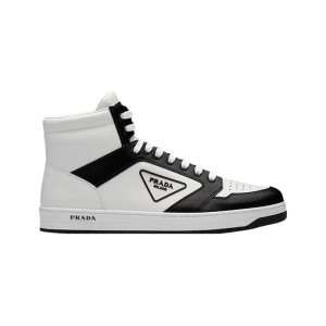 ＊s＊　　　　PRADA 靴 Prada District Leather S Size 2 1E790M-3LJ6-F0A4C から 950,00 €