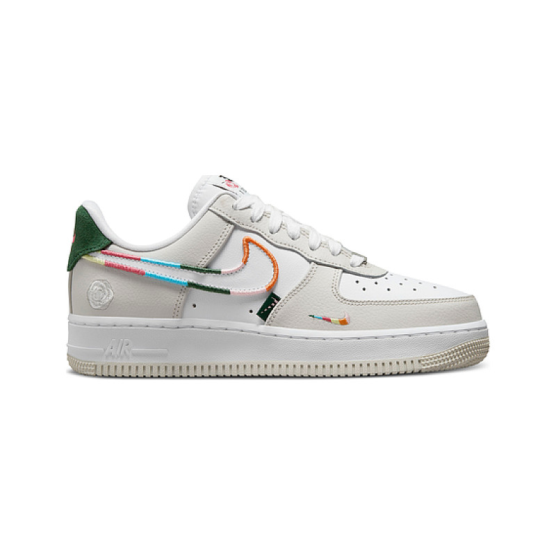 Nike Air Force 1 07 All Petals United FN8924-111